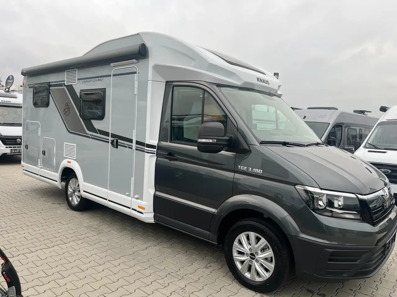 Knaus VAN WAVE 640 MEG VANSATION - Semi-integrated motorhome: picture 2 Knaus VAN WAVE 640 MEG VANSATION - Semi-integrated motorhome: picture 2