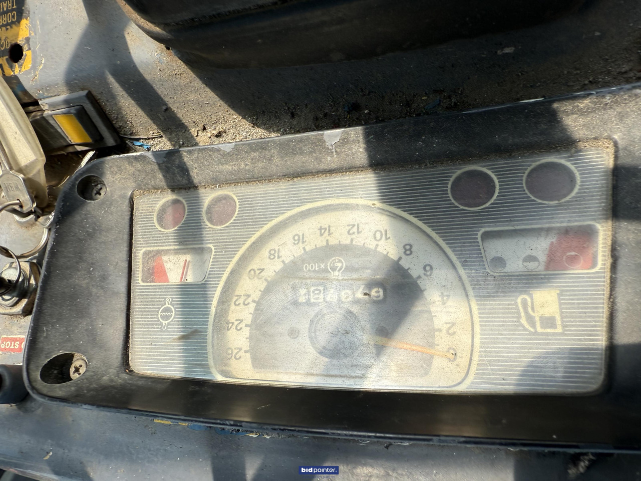 Farm tractor Ford 6610 met rolbezem: picture 8