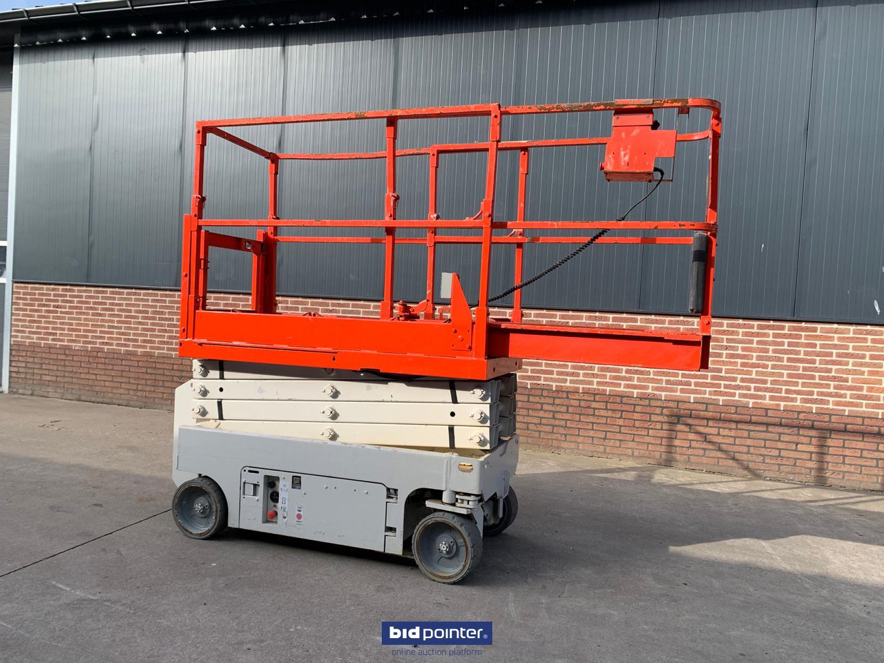 Genie GS-1932 - schaarhoogwerker - 7.85 mtr werkhoogte - BJ 2011 - Scissor lift: picture 3 Genie GS-1932 - schaarhoogwerker - 7.85 mtr werkhoogte - BJ 2011 - Scissor lift: picture 3