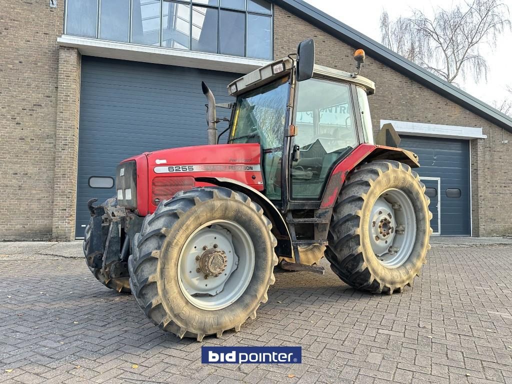 Massey Ferguson 6255 - Farm tractor: picture 1 Massey Ferguson 6255 - Farm tractor: picture 1