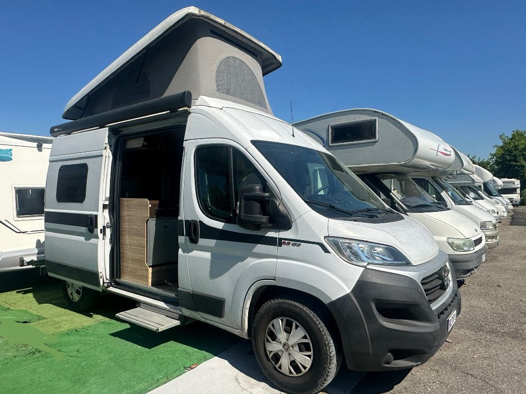HYMER-ERIBA AYERS ROCK - Camper van: picture 1 HYMER-ERIBA AYERS ROCK - Camper van: picture 1