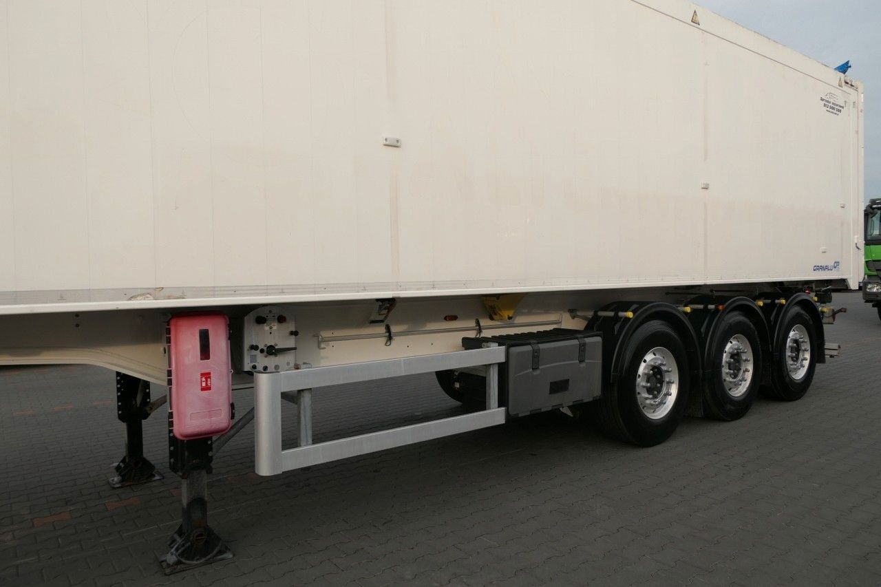 Benalu WYWROTKA 59 m3 / ALUFELGI / 2021 ROK / MAŁO UŻYW - Tipper semi-trailer: picture 3 Benalu WYWROTKA 59 m3 / ALUFELGI / 2021 ROK / MAŁO UŻYW - Tipper semi-trailer: picture 3