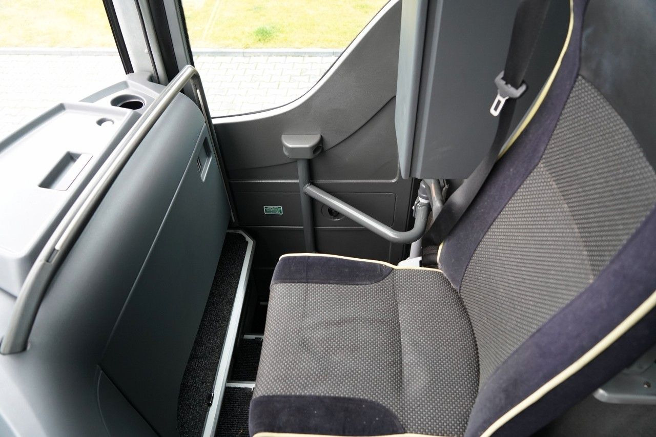 Bus Mercedes-Benz TOURISMO RHD / EURO 6 / 12 METRÓW / SPROWADZONY: picture 19 Bus Mercedes-Benz TOURISMO RHD / EURO 6 / 12 METRÓW / SPROWADZONY: picture 19