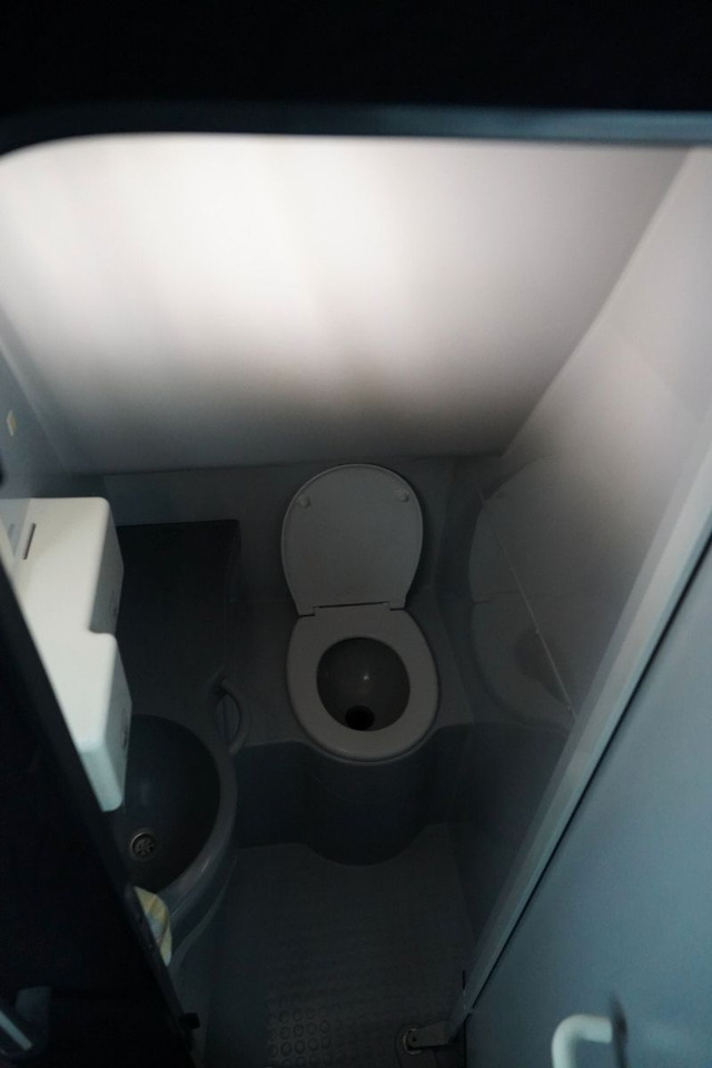 Bus Mercedes-Benz TOURISMO RHD / EURO 6 / 12 METRÓW / SPROWADZONY: picture 23 Bus Mercedes-Benz TOURISMO RHD / EURO 6 / 12 METRÓW / SPROWADZONY: picture 23