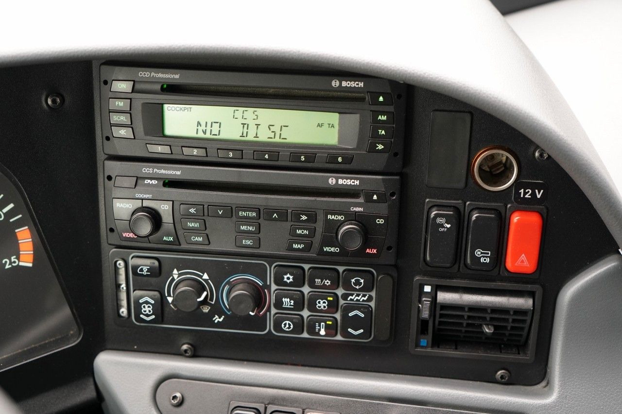 Bus Mercedes-Benz TOURISMO RHD / EURO 6 / 12 METRÓW / SPROWADZONY: picture 18 Bus Mercedes-Benz TOURISMO RHD / EURO 6 / 12 METRÓW / SPROWADZONY: picture 18