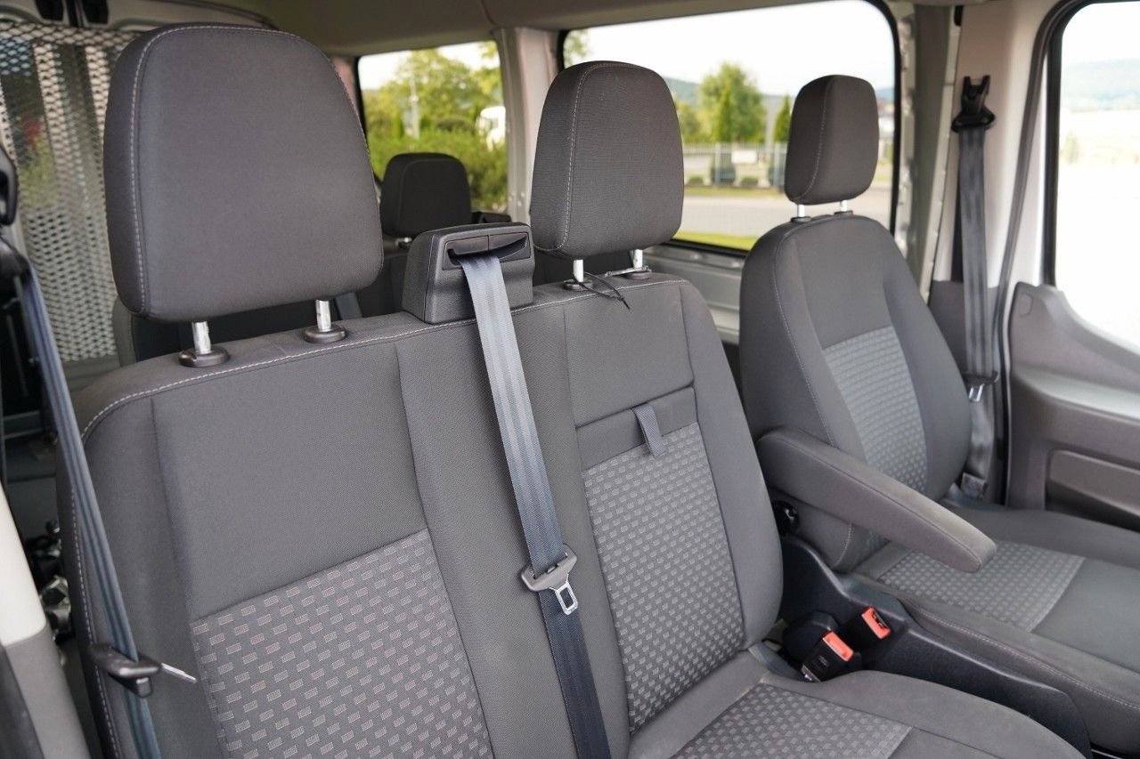 Passenger van Ford TRANSIT / 6 miejsc + Najazd na wózek / Dla osób: picture 17
