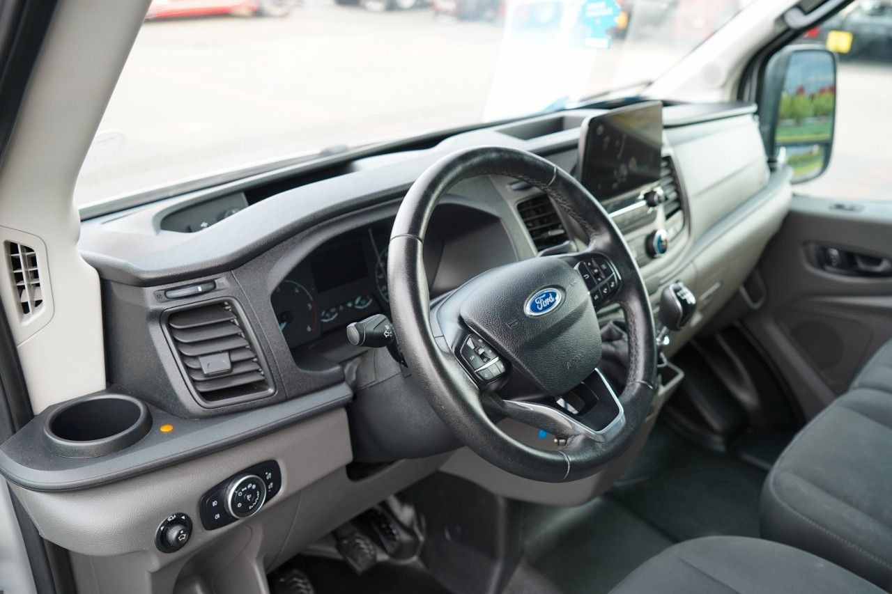 Passenger van Ford TRANSIT / 6 miejsc + Najazd na wózek / Dla osób: picture 13