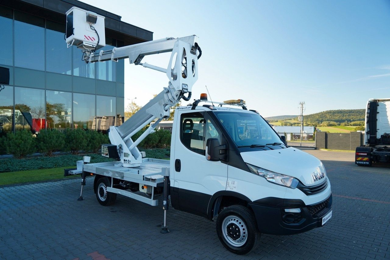 Iveco DAILY 35-120 / ZWYŻKA / PODNOŚNIK KOSZOWY 20 ME - Truck mounted aerial platform: picture 4 Iveco DAILY 35-120 / ZWYŻKA / PODNOŚNIK KOSZOWY 20 ME - Truck mounted aerial platform: picture 4