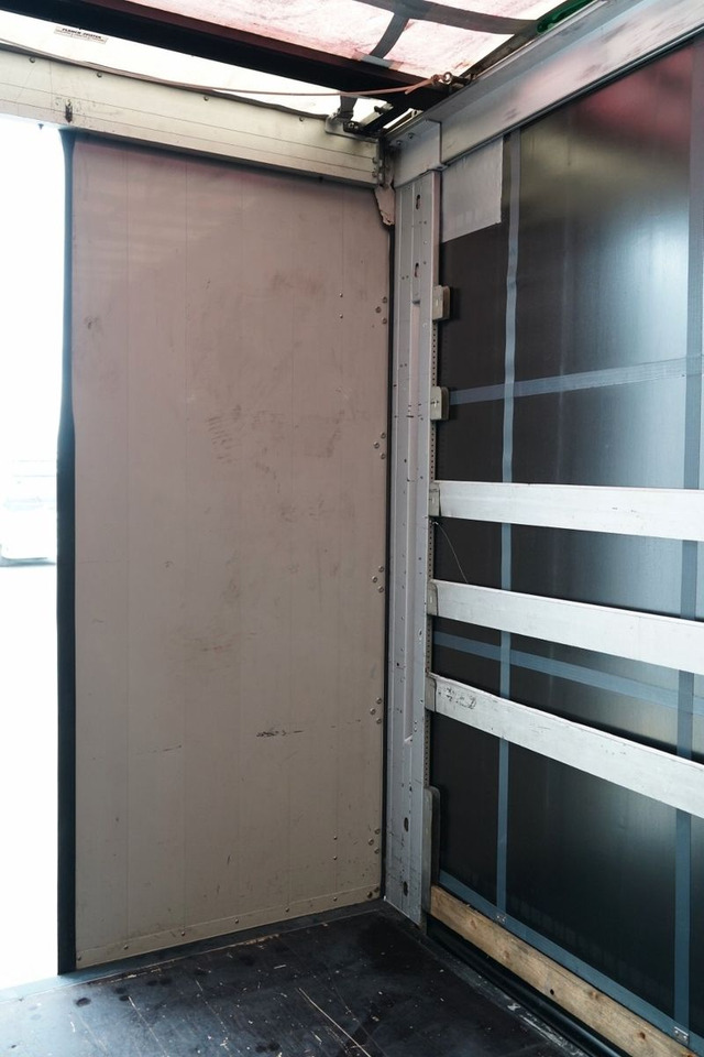 Curtainsider semi-trailer Kässbohrer FIRANKA / MEGA / DACH PODNOSZONY / LOW DECK / 2: picture 20 Curtainsider semi-trailer Kässbohrer FIRANKA / MEGA / DACH PODNOSZONY / LOW DECK / 2: picture 20