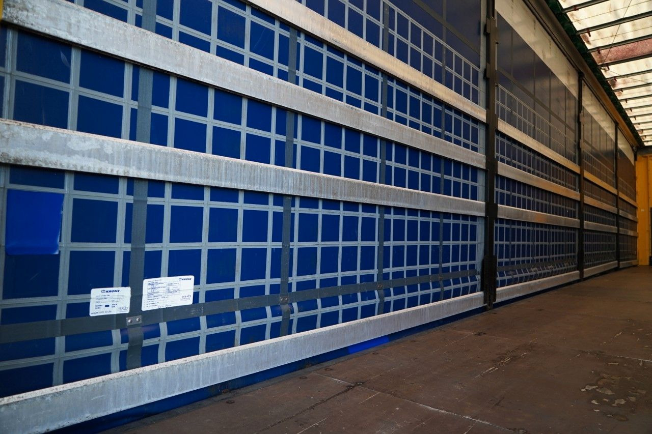 Curtainsider semi-trailer Krone FIRANKA / MEGA / DACH PODNOSZONY / LOW DECK: picture 15 Curtainsider semi-trailer Krone FIRANKA / MEGA / DACH PODNOSZONY / LOW DECK: picture 15