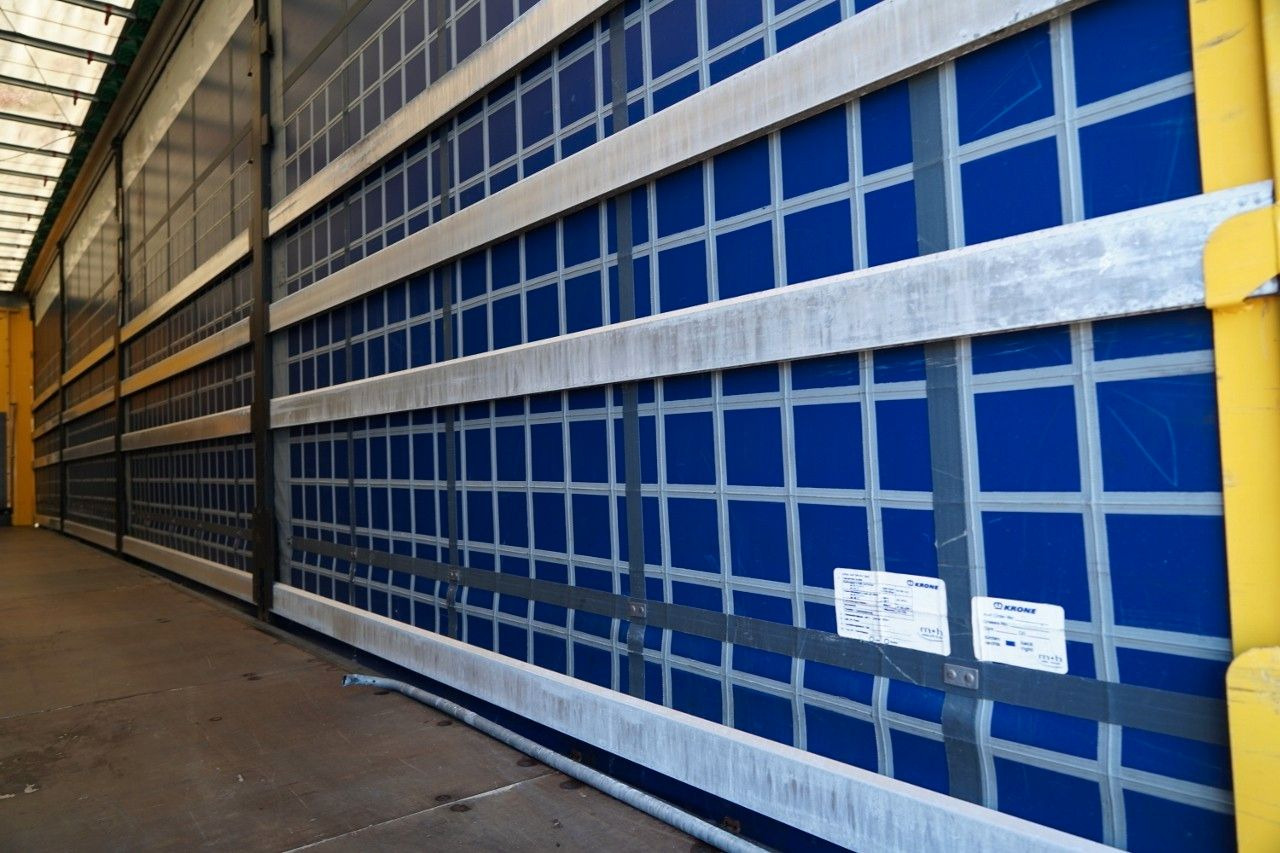 Curtainsider semi-trailer Krone FIRANKA / MEGA / DACH PODNOSZONY / LOW DECK: picture 16 Curtainsider semi-trailer Krone FIRANKA / MEGA / DACH PODNOSZONY / LOW DECK: picture 16