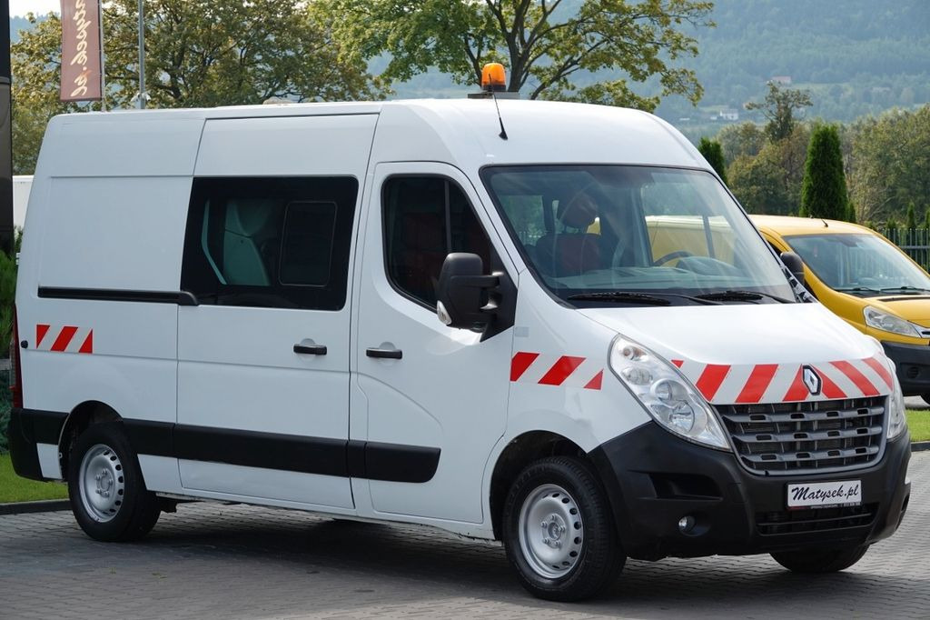 Renault MASTER / 6 osób / MANUAL / L2 H2 / 3,5 TONY / SP - Combi van: picture 2 Renault MASTER / 6 osób / MANUAL / L2 H2 / 3,5 TONY / SP - Combi van: picture 2