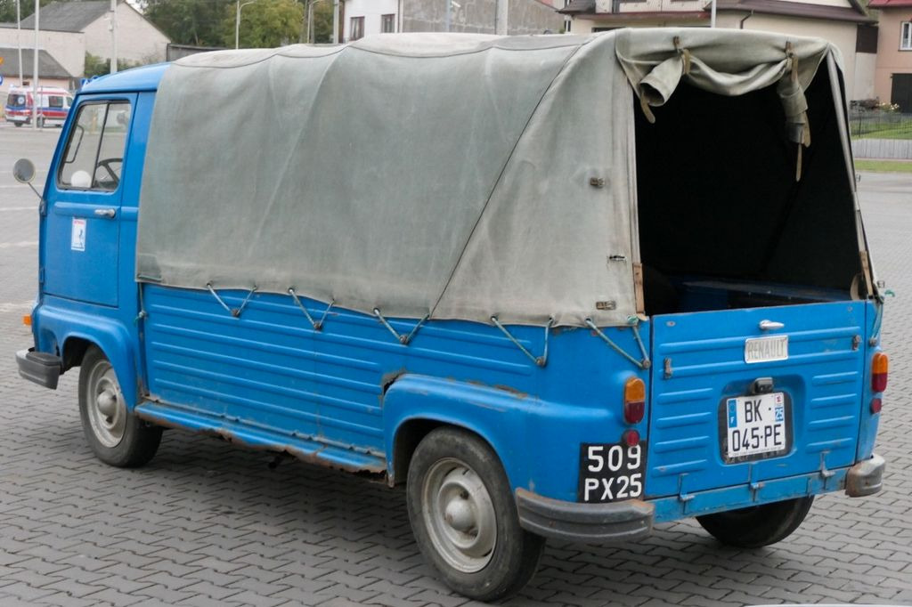 Renault R 21 ESTAFETTE 1000 / OLDTIMER - Minibus, Passenger van: picture 4 Renault R 21 ESTAFETTE 1000 / OLDTIMER - Minibus, Passenger van: picture 4