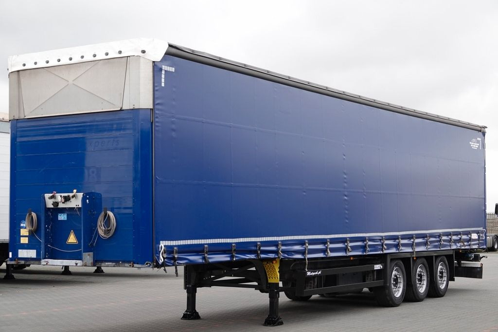 Schmitz Cargobull FIRANKA VARIOS / PODNOSZONY DACH / STANDARD - Curtainsider semi-trailer: picture 1 Schmitz Cargobull FIRANKA VARIOS / PODNOSZONY DACH / STANDARD - Curtainsider semi-trailer: picture 1