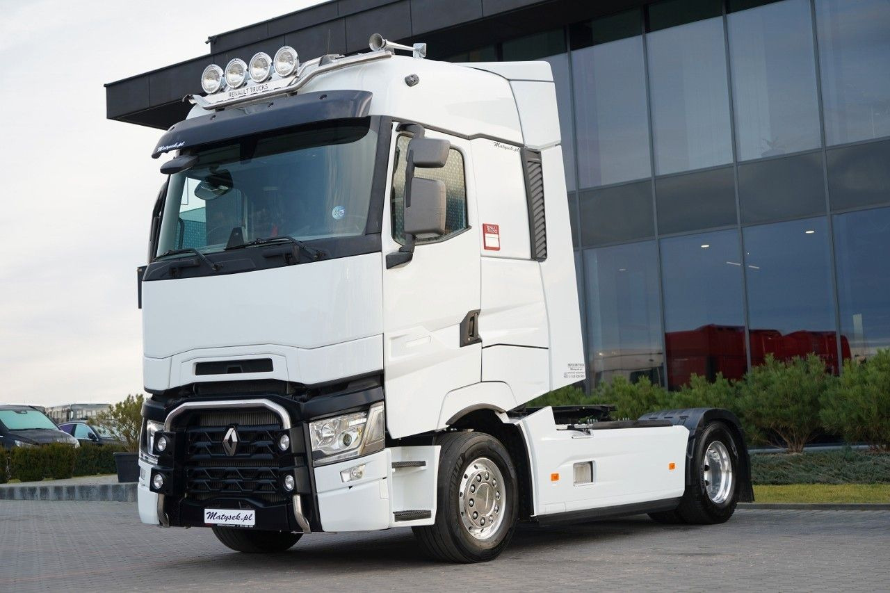 Renault T 520 / RETARDER / ALUFELGI / SKÓRY / MAXISPACE - Tractor unit: picture 5 Renault T 520 / RETARDER / ALUFELGI / SKÓRY / MAXISPACE - Tractor unit: picture 5