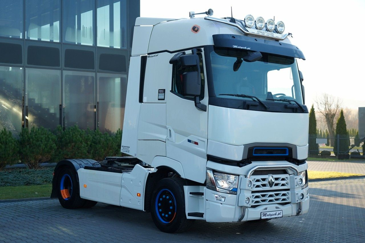 Renault T 520 / RETARDER / SKÓRY / LIMITED / TEAM ALPI - Tractor unit: picture 4 Renault T 520 / RETARDER / SKÓRY / LIMITED / TEAM ALPI - Tractor unit: picture 4