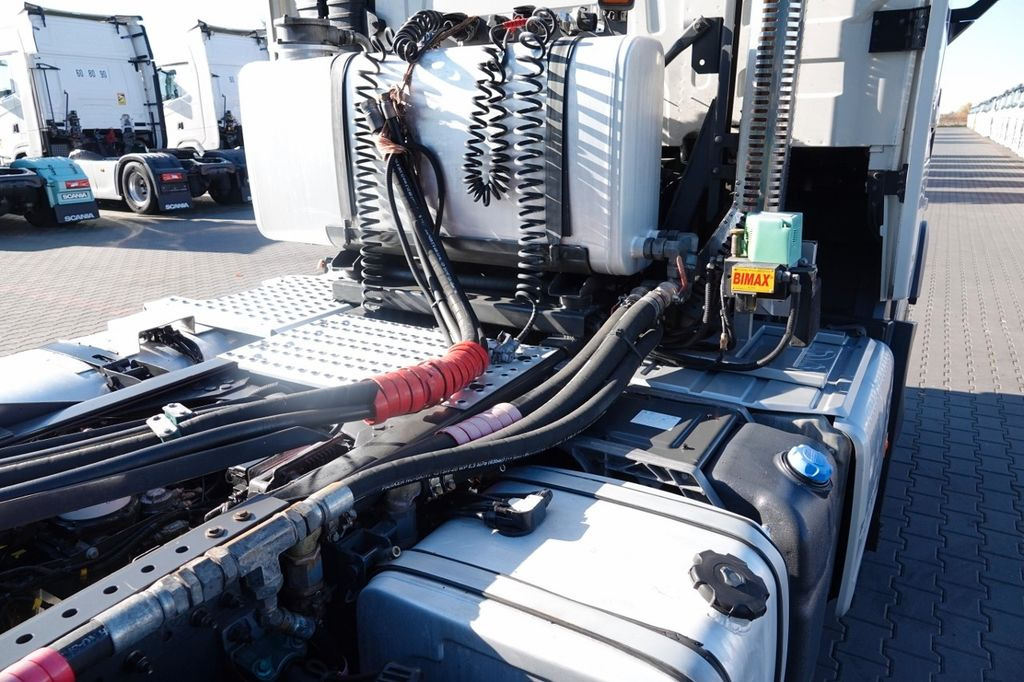 Tractor unit Volvo FH 540 / 6x4 / HYDRAULIKA / I -PARK COOL /3 OSIE Volvo FH 540 / 6x4 / HYDRAULIKA / I -PARK COOL /3 OSIE: picture 9 Tractor unit Volvo FH 540 / 6x4 / HYDRAULIKA / I -PARK COOL /3 OSIE Volvo FH 540 / 6x4 / HYDRAULIKA / I -PARK COOL /3 OSIE: picture 9