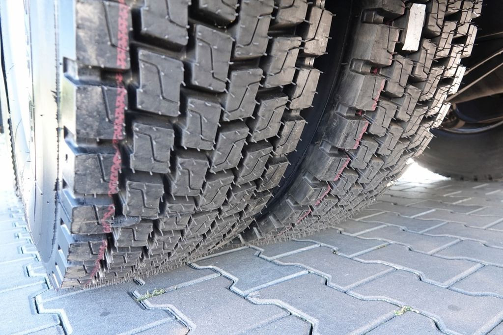 Tractor unit Volvo FH 540 / 6x4 / HYDRAULIKA / I -PARK COOL /3 OSIE Volvo FH 540 / 6x4 / HYDRAULIKA / I -PARK COOL /3 OSIE: picture 10 Tractor unit Volvo FH 540 / 6x4 / HYDRAULIKA / I -PARK COOL /3 OSIE Volvo FH 540 / 6x4 / HYDRAULIKA / I -PARK COOL /3 OSIE: picture 10