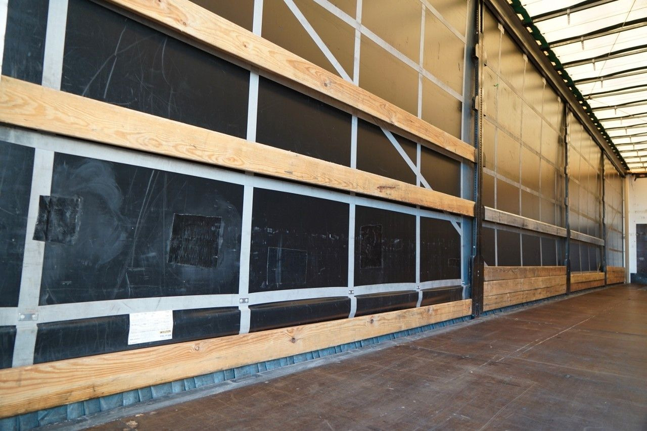 Curtainsider semi-trailer Wielton FIRANKA / STANDARD / SAF: picture 16 Curtainsider semi-trailer Wielton FIRANKA / STANDARD / SAF: picture 16