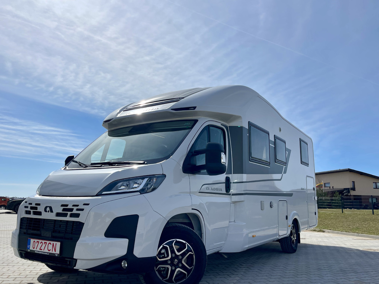 ADRIA Matrix 670 SL - Semi-integrated motorhome: picture 1 ADRIA Matrix 670 SL - Semi-integrated motorhome: picture 1