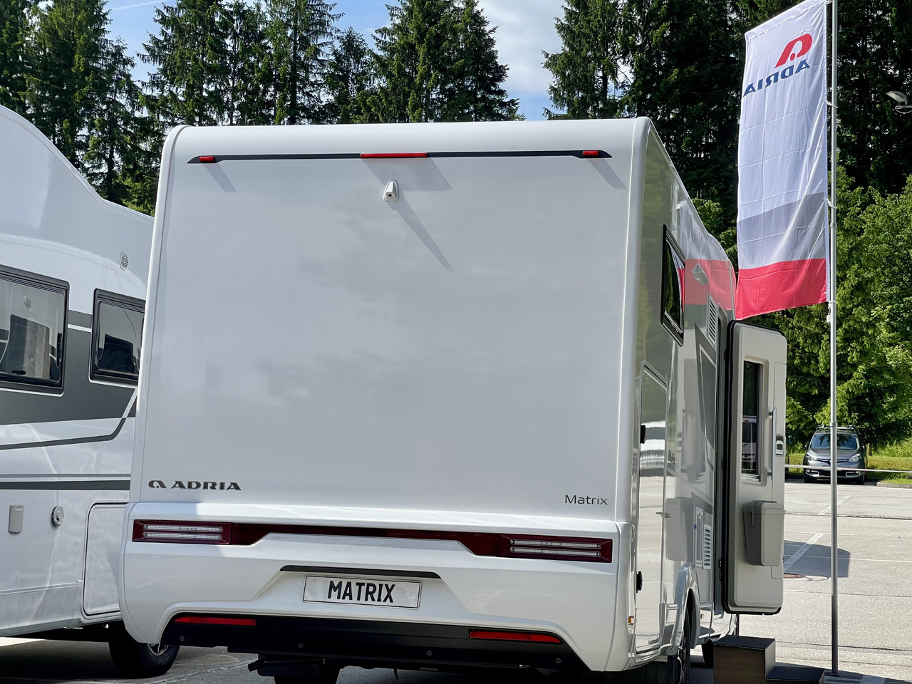 ADRIA Matrix axess 650SL - Semi-integrated motorhome: picture 3 ADRIA Matrix axess 650SL - Semi-integrated motorhome: picture 3