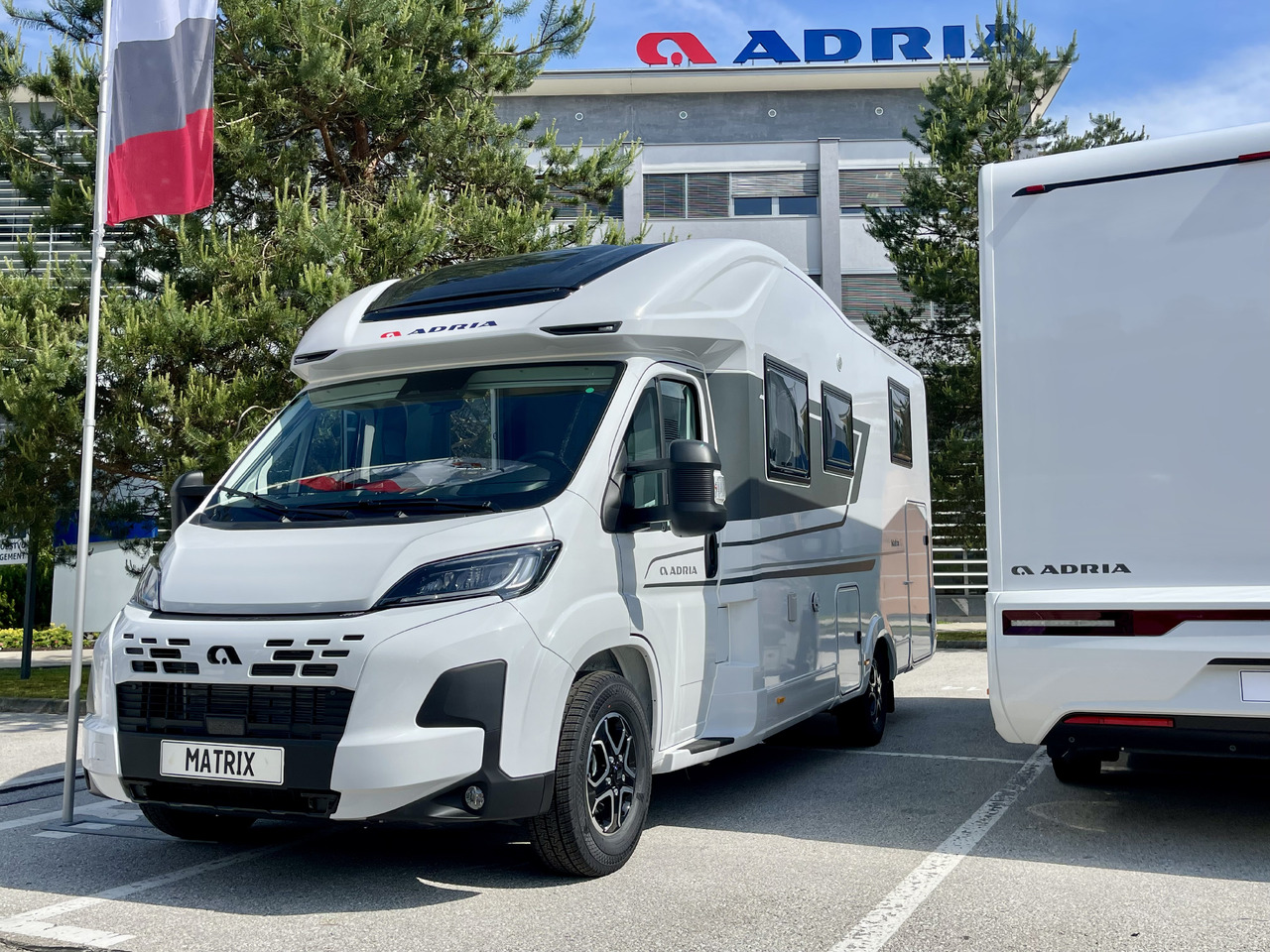 ADRIA Matrix axess 650SL - Semi-integrated motorhome: picture 2 ADRIA Matrix axess 650SL - Semi-integrated motorhome: picture 2