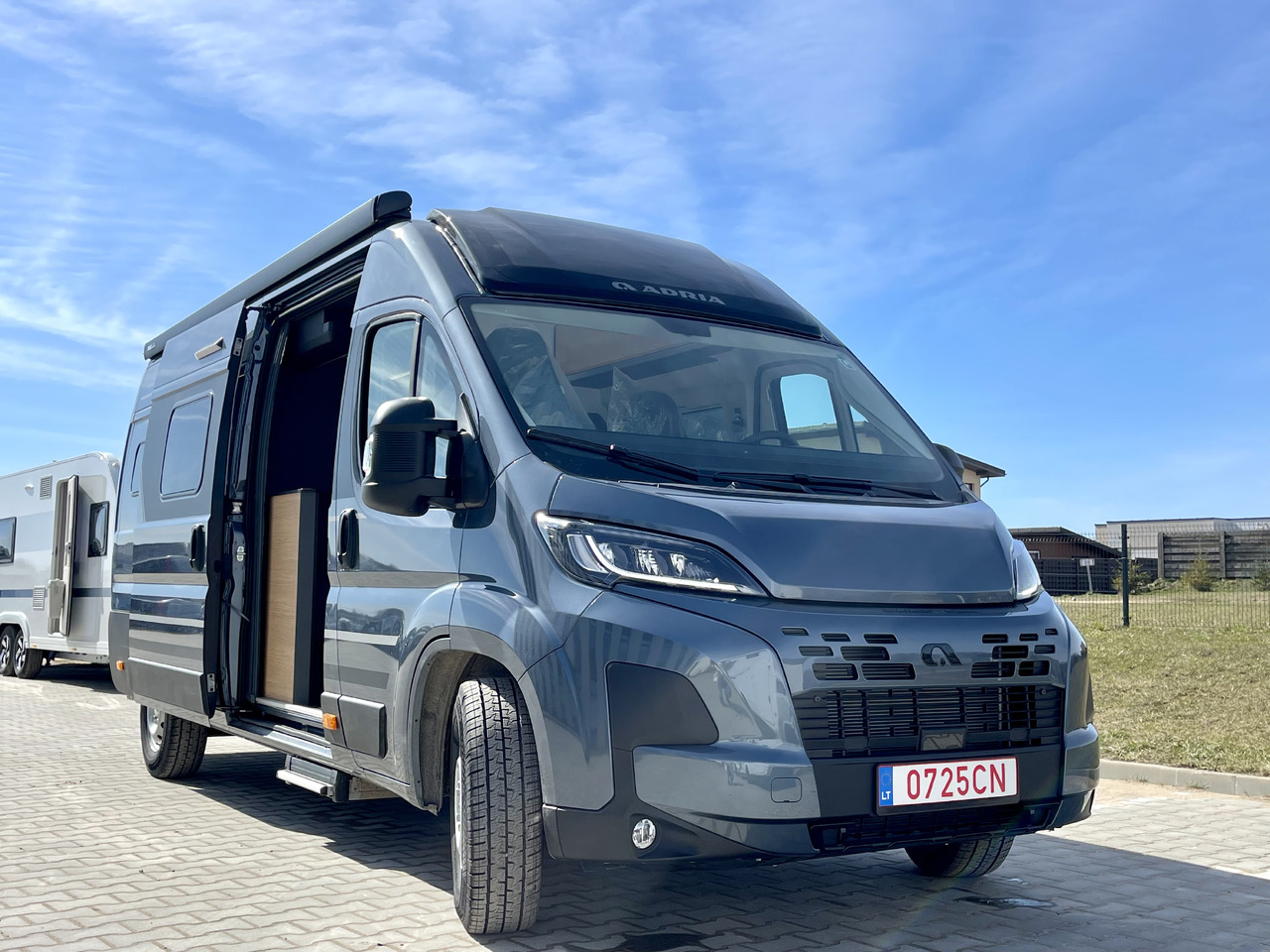 ADRIA TWIN 640 SGX - Camper van: picture 1 ADRIA TWIN 640 SGX - Camper van: picture 1