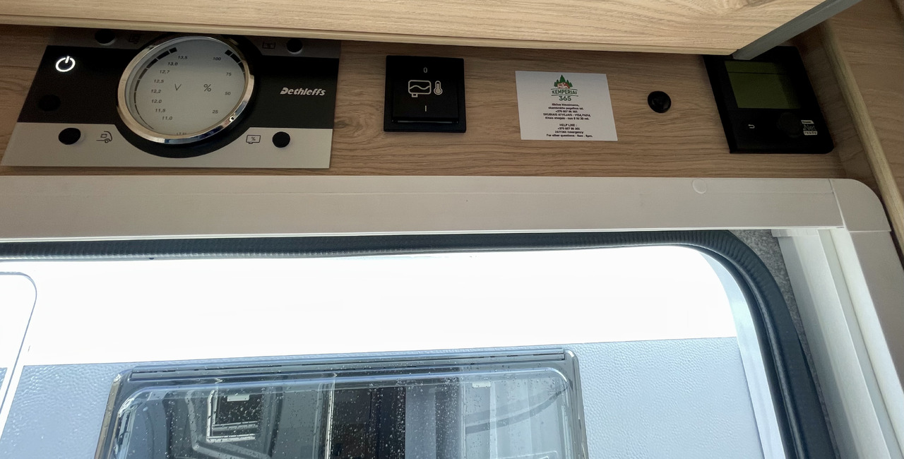 Semi-integrated motorhome Dethleffs Just Go T7055 EBL: picture 15 Semi-integrated motorhome Dethleffs Just Go T7055 EBL: picture 15