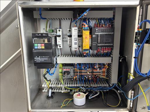 Conveyor Maverick Automation Flighted elevator conveyor: picture 6