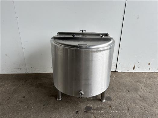 NNP Holding tank - Food processing equipment: picture 1 NNP Holding tank - Food processing equipment: picture 1