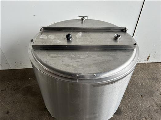 NNP Holding tank - Food processing equipment: picture 2 NNP Holding tank - Food processing equipment: picture 2
