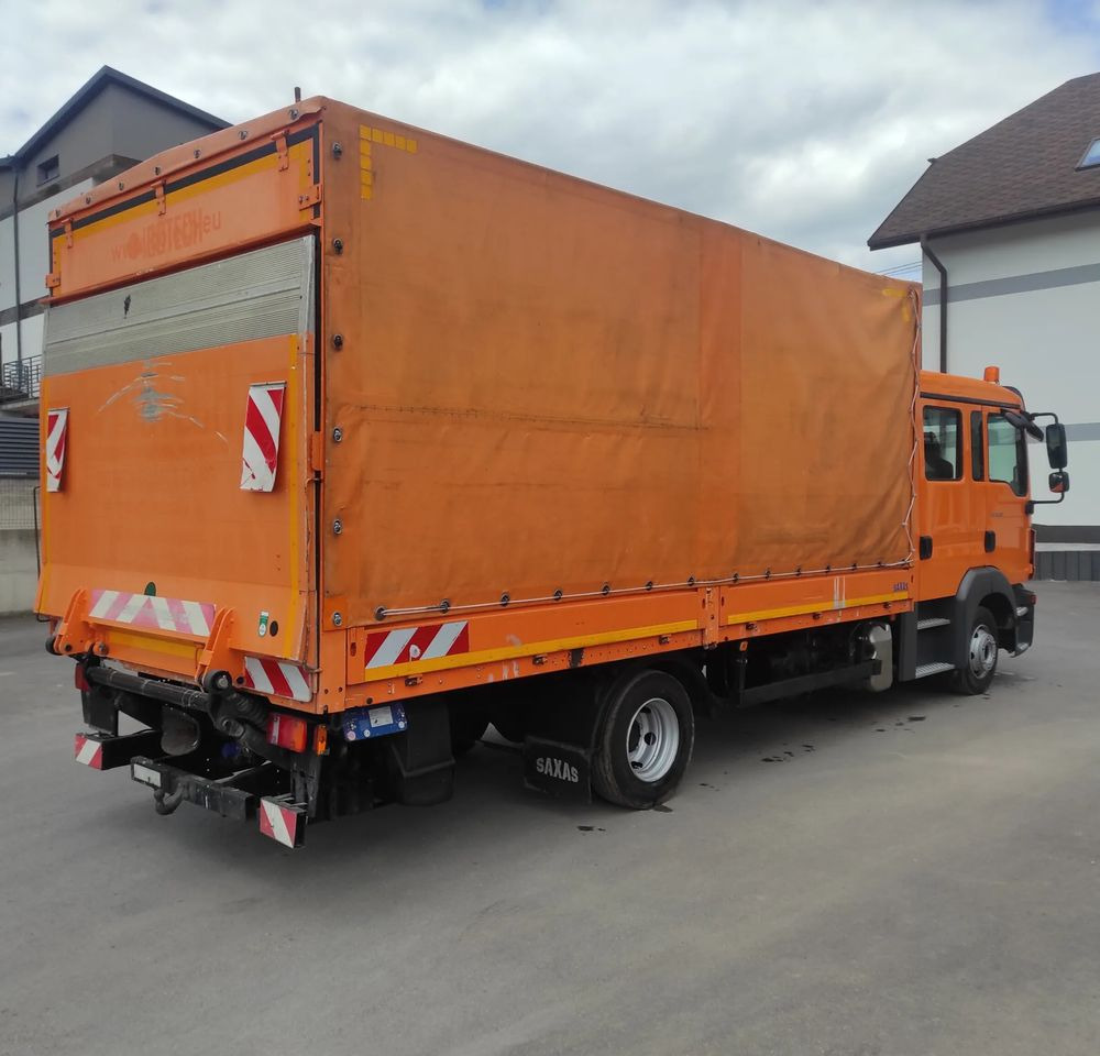 MAN TGL 8.180 DOKA / 6 OSOBOWY /BUTRO-PLANDEKA / - Curtainsider truck: picture 3 MAN TGL 8.180 DOKA / 6 OSOBOWY /BUTRO-PLANDEKA / - Curtainsider truck: picture 3