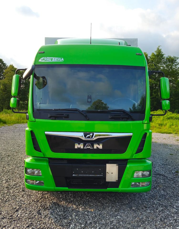 MAN TGL12.250/E6/20PALET/10.2018/SERWISOWANY/NISKI PRZEBIEG/WINDA/FIRANKA//JAK NOWY/SERWISOWANY - Curtainsider truck: picture 3 MAN TGL12.250/E6/20PALET/10.2018/SERWISOWANY/NISKI PRZEBIEG/WINDA/FIRANKA//JAK NOWY/SERWISOWANY - Curtainsider truck: picture 3