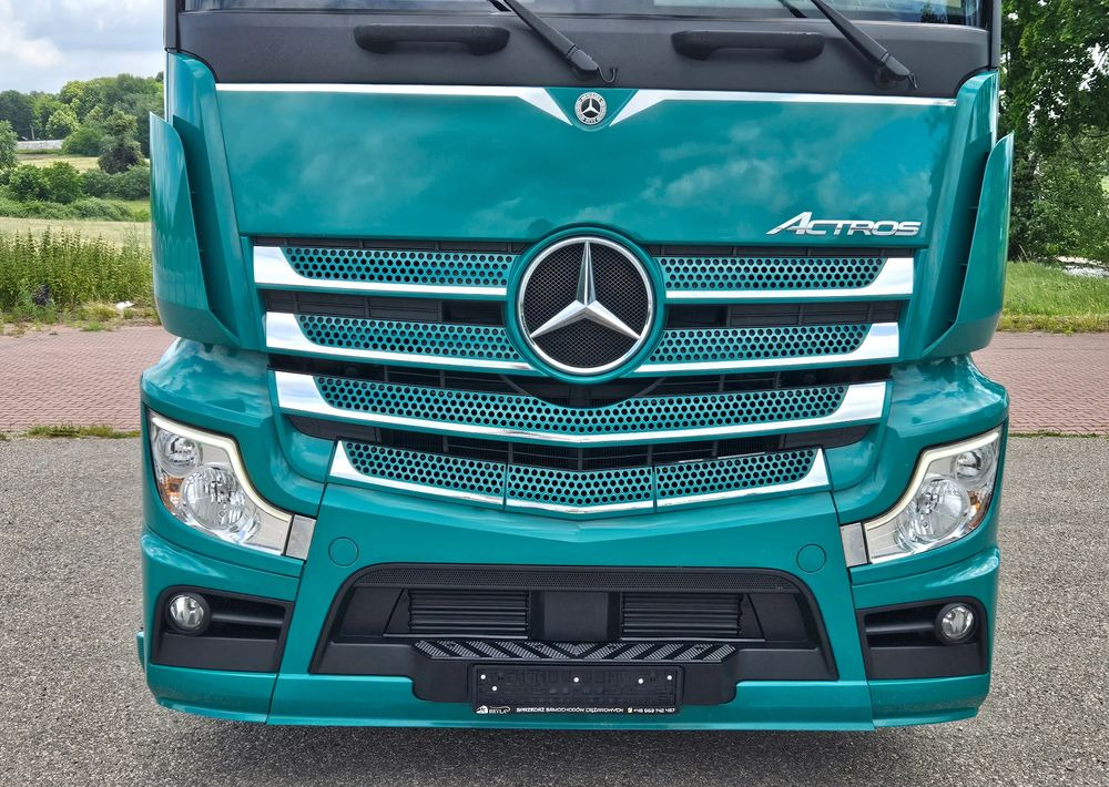 Curtainsider truck Mercedes-Benz ACTROS 1833 / BURTO-FIRANKA / WINDA / 18 PALET / 8600 ŁADOWNOŚĆ / AUTOMAT / DUŻY SILNIK / 10.2019  ROK / SYPIALKA / LEDY / KAMERY / VIRTUAL COCPIT/ JAK NOWY: picture 14