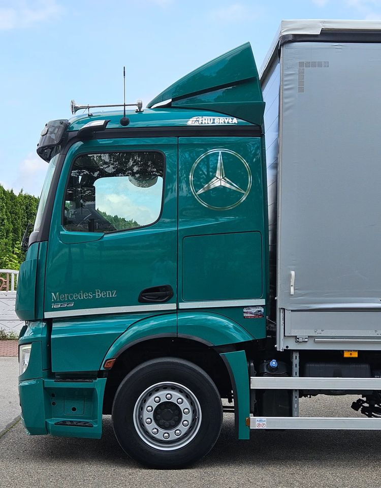 Curtainsider truck Mercedes-Benz ACTROS 1833 / BURTO-FIRANKA / WINDA / 18 PALET / 8600 ŁADOWNOŚĆ / AUTOMAT / DUŻY SILNIK / 10.2019  ROK / SYPIALKA / LEDY / KAMERY / VIRTUAL COCPIT/ JAK NOWY: picture 6