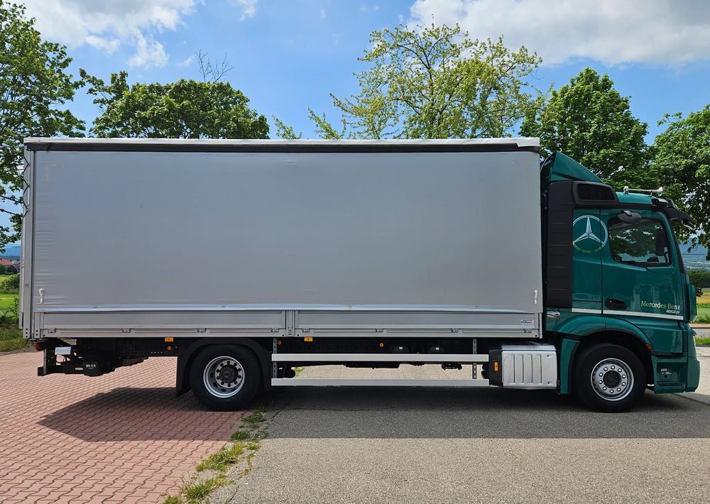 Curtainsider truck Mercedes-Benz ACTROS 1833 / BURTO-FIRANKA / WINDA / 18 PALET / 8600 ŁADOWNOŚĆ / AUTOMAT / DUŻY SILNIK / 10.2019  ROK / SYPIALKA / LEDY / KAMERY / VIRTUAL COCPIT/ JAK NOWY: picture 11