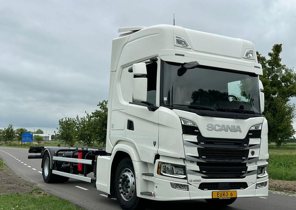 Scania G450 / G410 / BDF / RAMA / E6 / CAŁA NA PODUSZKACH / ROZSTAW OSI 5.5M / LAWETA / DO ŻYWCA / DO BYDŁA / SKÓRY / DO ZABUDOWY / SPROWADZONA - Cab chassis truck: picture 2 Scania G450 / G410 / BDF / RAMA / E6 / CAŁA NA PODUSZKACH / ROZSTAW OSI 5.5M / LAWETA / DO ŻYWCA / DO BYDŁA / SKÓRY / DO ZABUDOWY / SPROWADZONA - Cab chassis truck: picture 2
