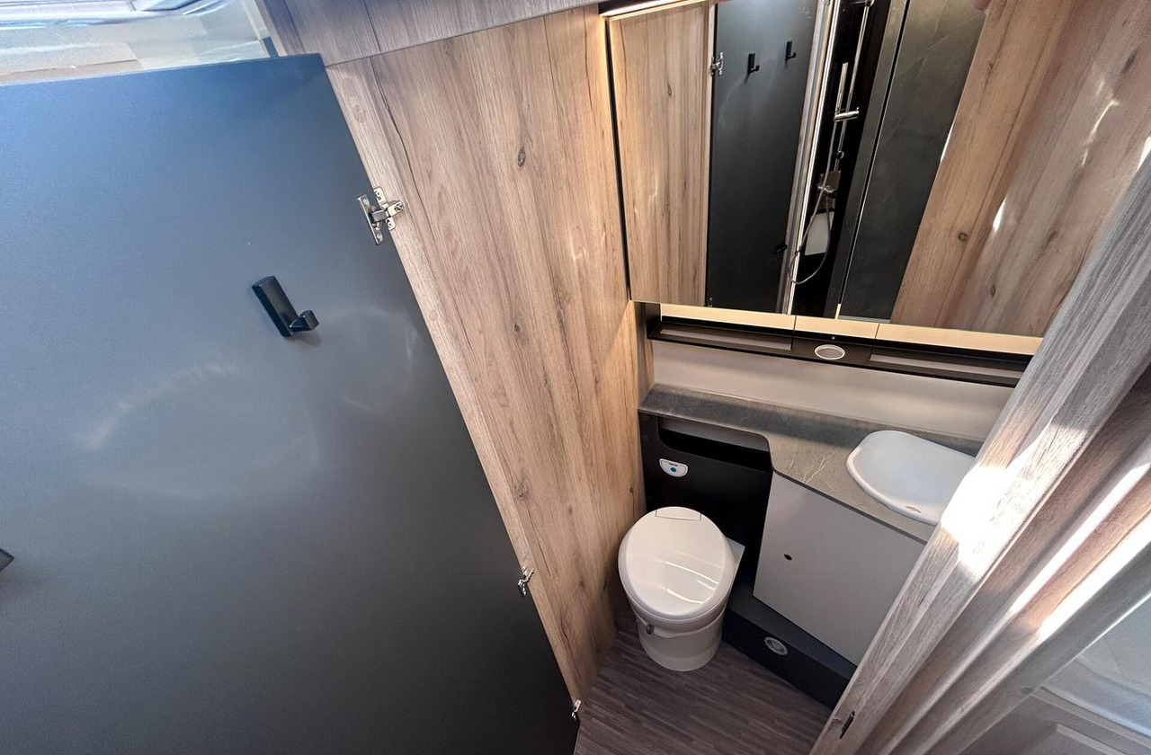Camper : picture 9 Camper : picture 9