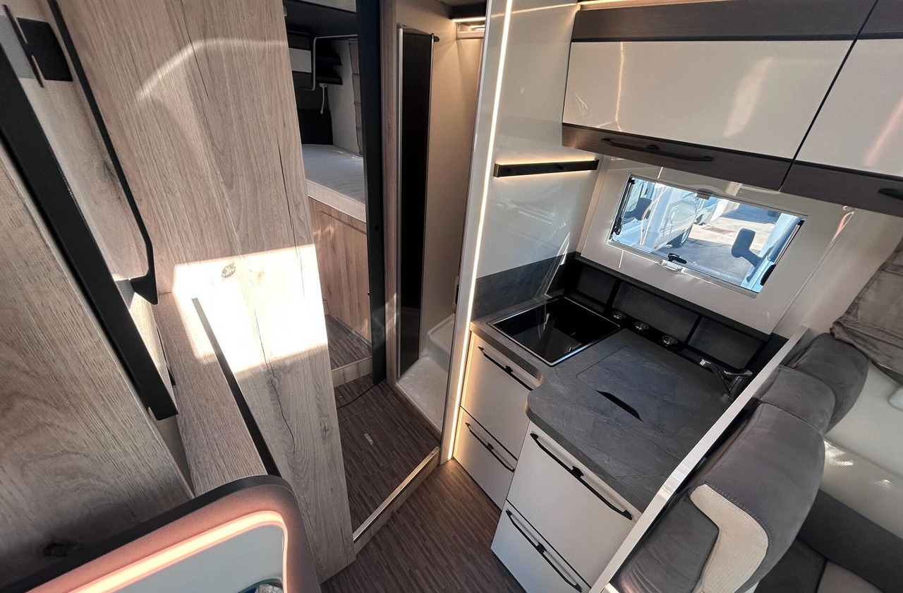 Camper : picture 14 Camper : picture 14