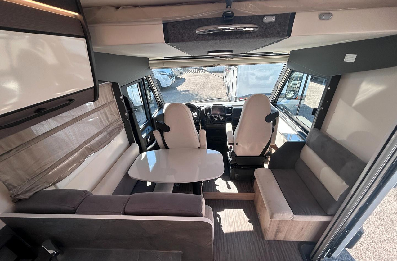 Camper : picture 12 Camper : picture 12