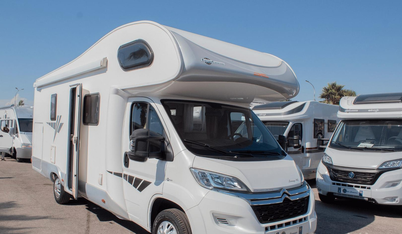 Giottiline lounge 45 - Alcove motorhome: picture 2 Giottiline lounge 45 - Alcove motorhome: picture 2