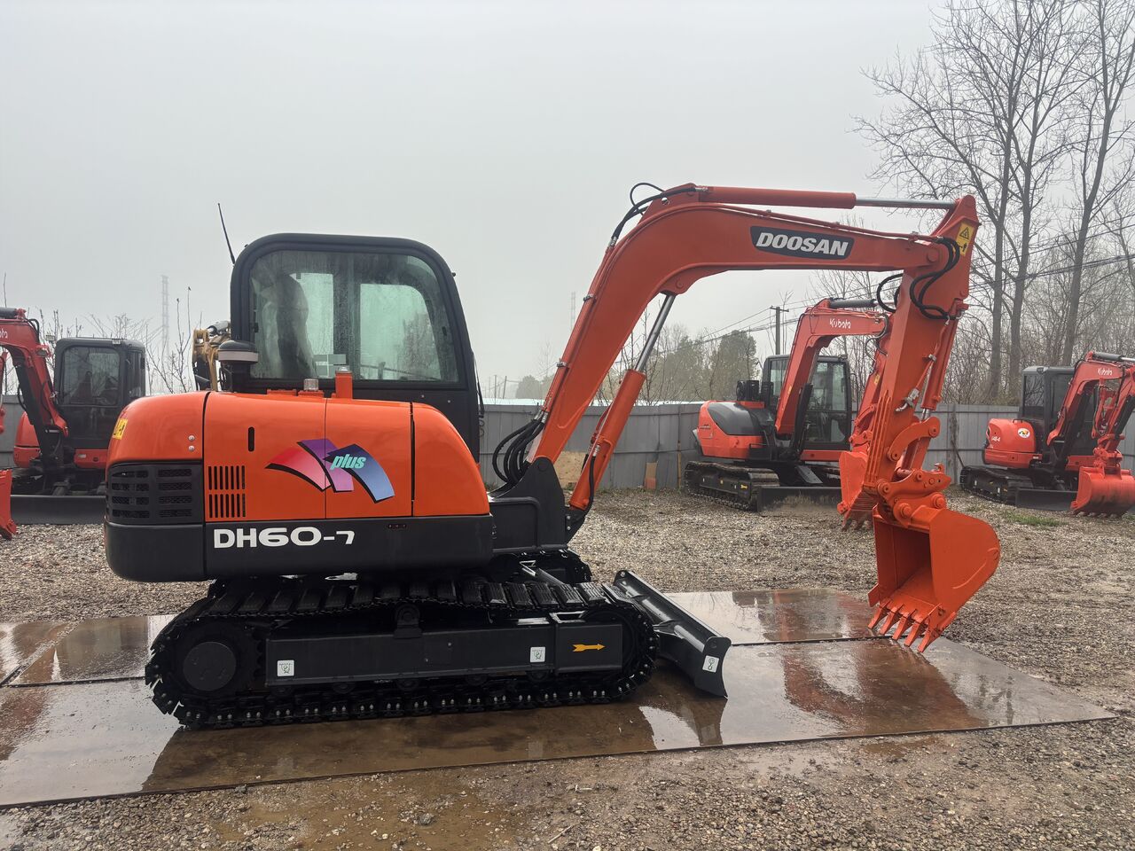 DOOSAN DH60-7 - Mini excavator: picture 1 DOOSAN DH60-7 - Mini excavator: picture 1
