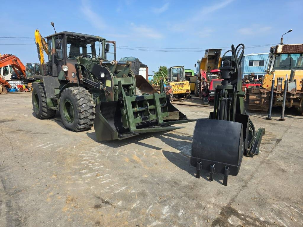 Ahlmann AS 12 B  - Wheel loader: picture 1 Ahlmann AS 12 B  - Wheel loader: picture 1