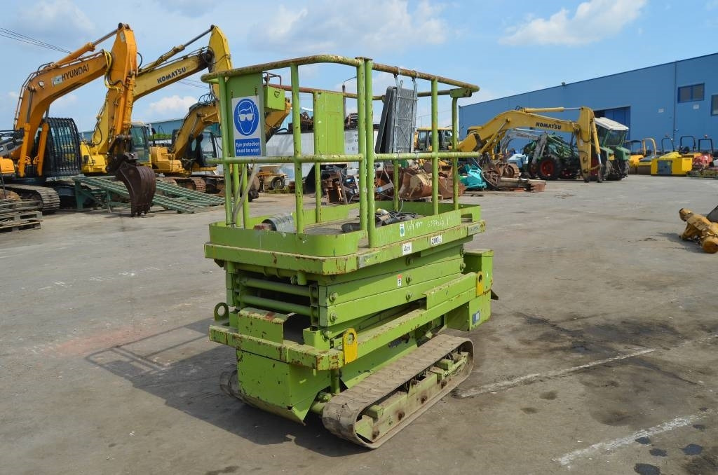 Aichi RV 041 - Scissor lift: picture 2 Aichi RV 041 - Scissor lift: picture 2