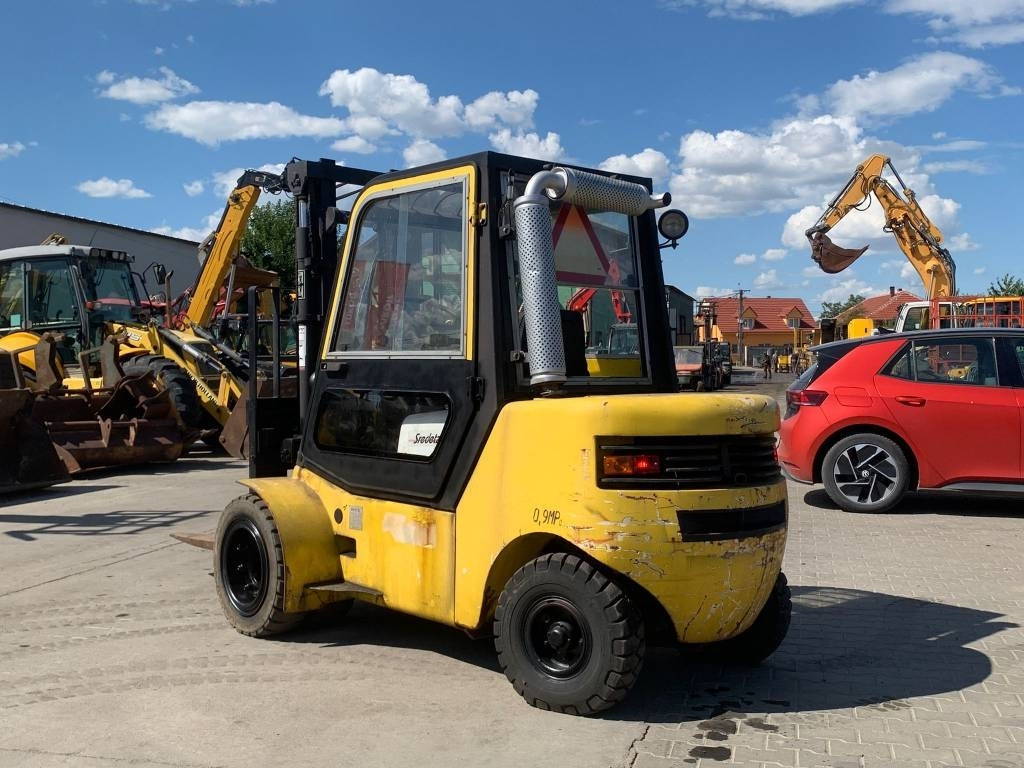 Balkancar 35 - Diesel forklift: picture 3 Balkancar 35 - Diesel forklift: picture 3