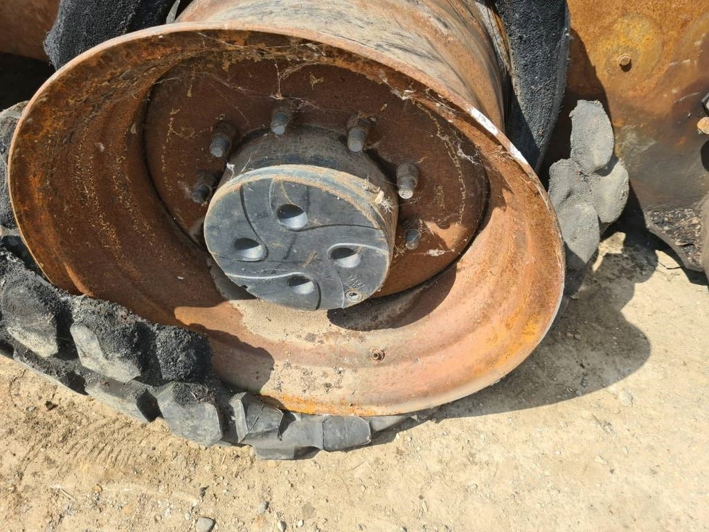 Bomag BW 213 D H-4 FOR PARTS - Compactor: picture 3 Bomag BW 213 D H-4 FOR PARTS - Compactor: picture 3