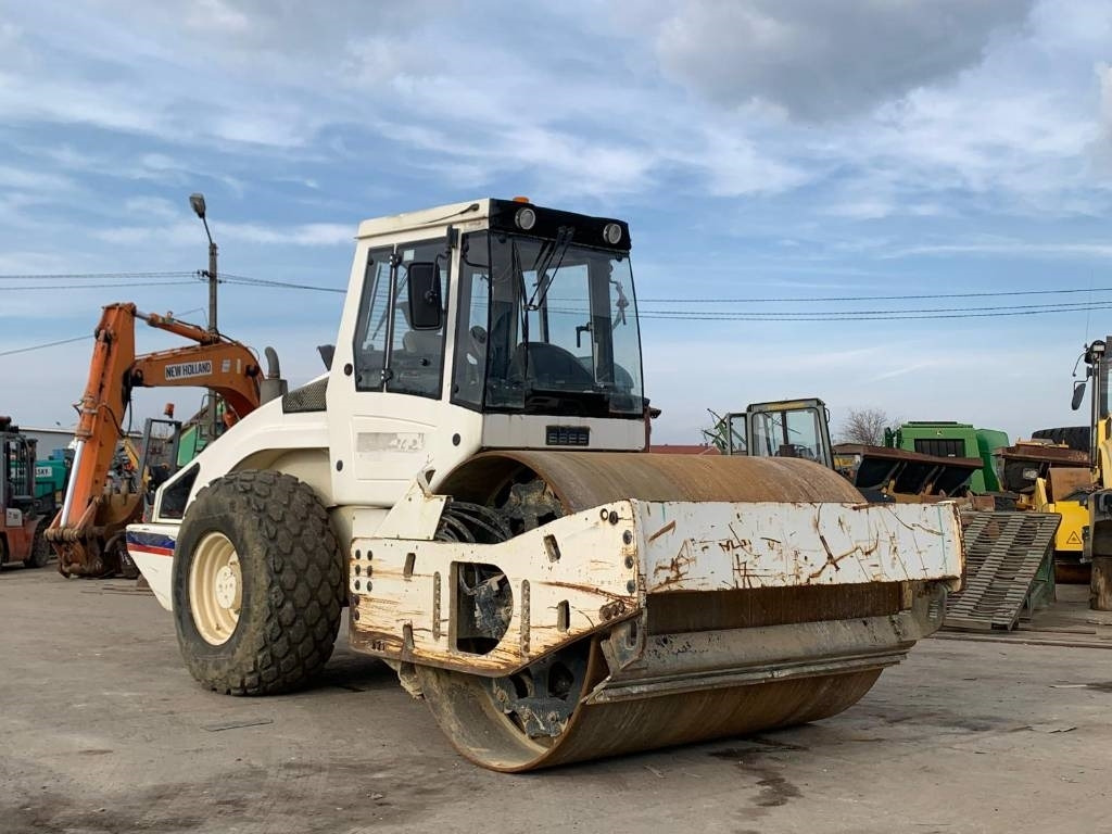 Bomag BW 213 D H-4 - Compactor: picture 1 Bomag BW 213 D H-4 - Compactor: picture 1