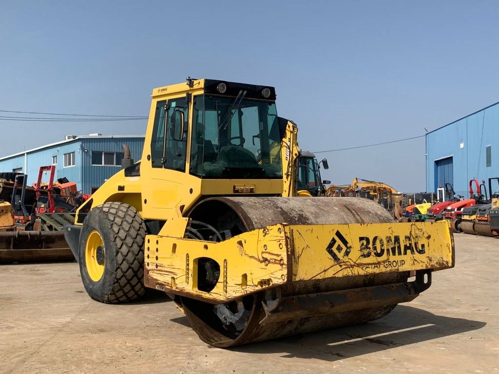 Bomag BW 219 D H-4 - Compactor: picture 1 Bomag BW 219 D H-4 - Compactor: picture 1