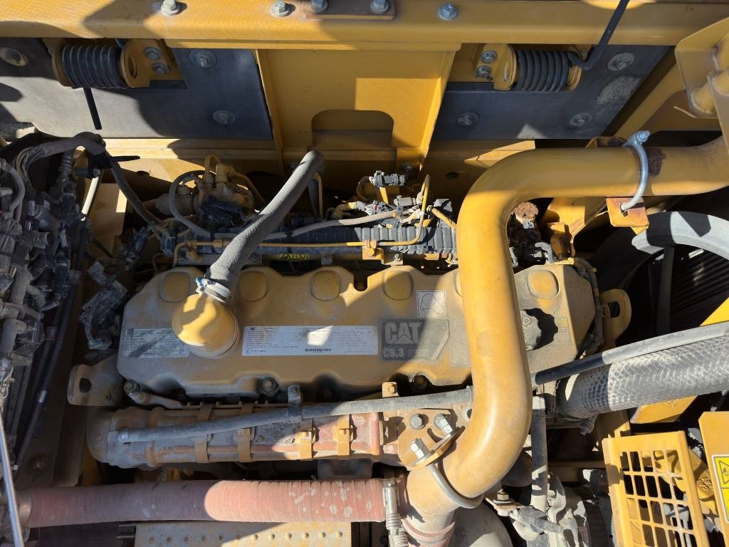 Crawler excavator CAT 336 EL H: picture 11