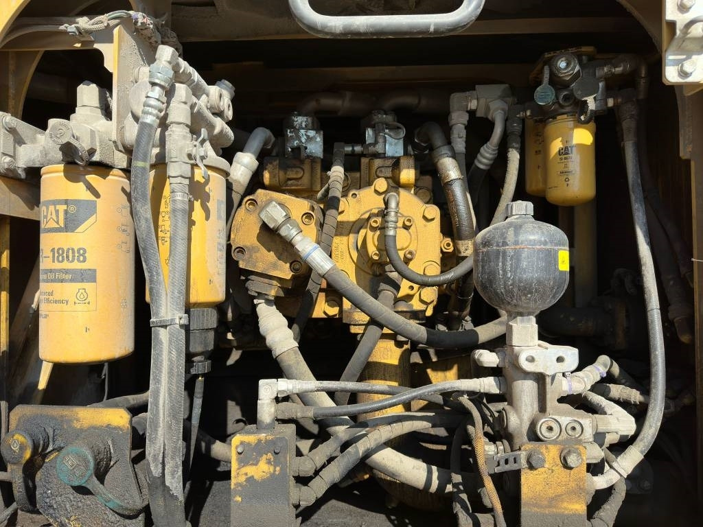 Crawler excavator CAT 336 EL H: picture 10